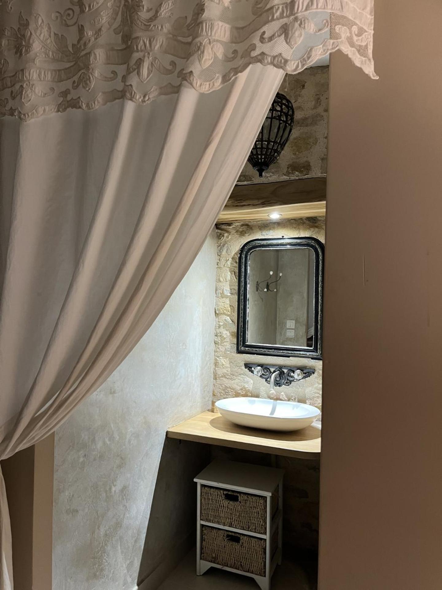 Le Logis D'Hortense Vic-le-Comte Екстериор снимка